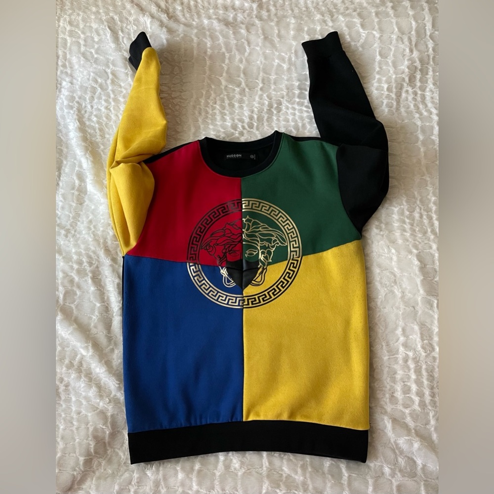 HUDSON pre-owned blocked red/green/blue/yellow/black and gold sweater. Size (M).